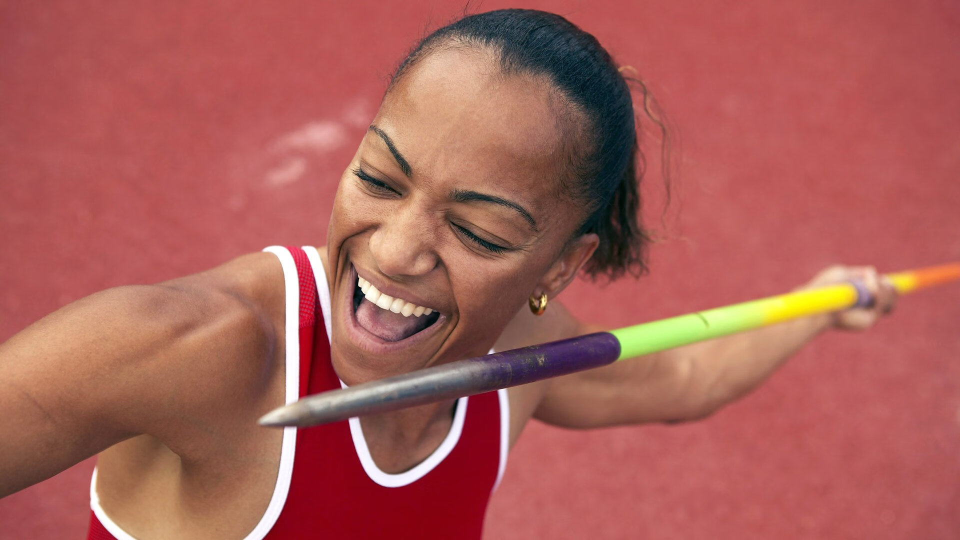 毕尔巴鄂绝杀夜！F1街道赛终极对决，丹麦神话终结于西班牙弯角