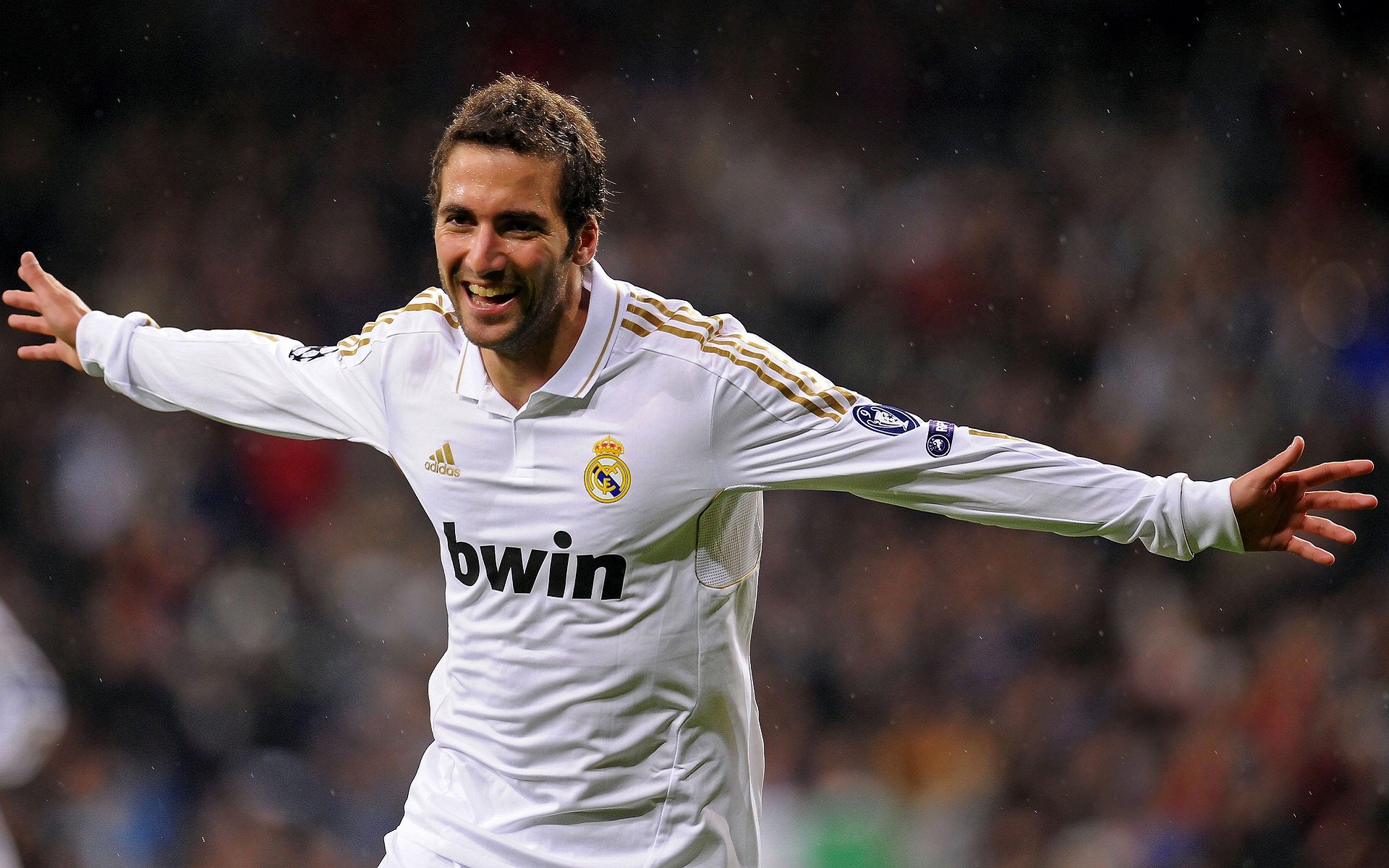 开云-格列兹曼个人能力完全展现，厄瓜多尔击败阿尔及利亚，一场技术与战术的完美融合